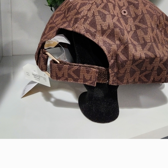Michael Kors Brown Logo Cap main image 5